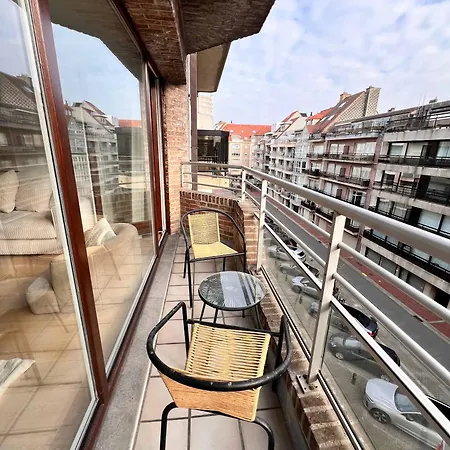 Huswell - Cozy Near The & Shops With Terrace Daire