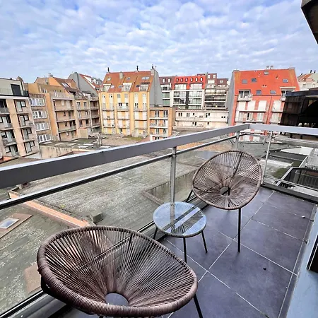 Huswell - Cozy Near The & Shops With Terrace Daire *